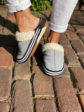 Load image into Gallery viewer, Grey w/ black striped trim