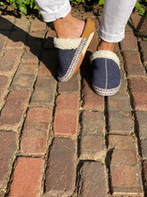 Load image into Gallery viewer, Navy w/ Peruvian Trim